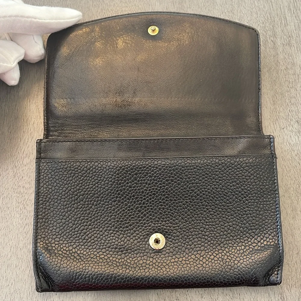 Chanel CC Clutch Wallet Black Caviar Leather Compact Classic Luxury
